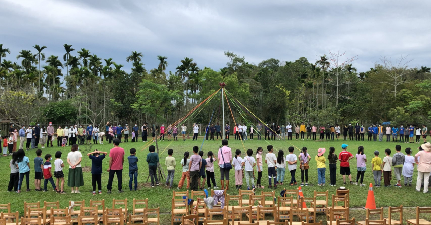 雲林縣山峰華德福教育實驗小學─學校和社區的互助共生模式｜實驗教育亮點”，摘自：臺灣實驗教育推動中心